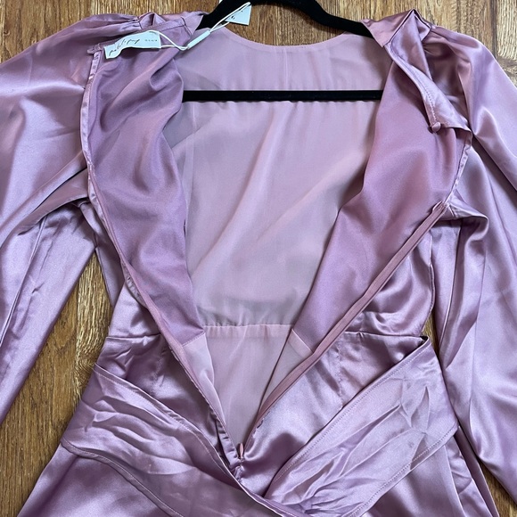 Petal & Pup Short Opal Dress size 10 - Picture 4 of 8